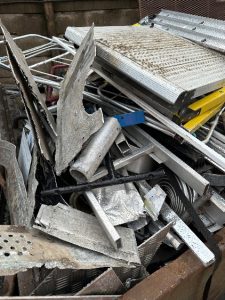 Scrap aluminium.